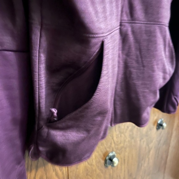 Women’s Columbia Zip Up Sweatshirt - Picture 3 of 5